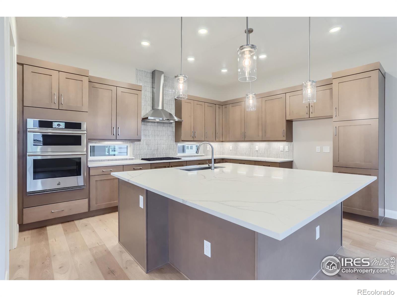 MLS Image #24 for 1765  peak loop,broomfield, Colorado