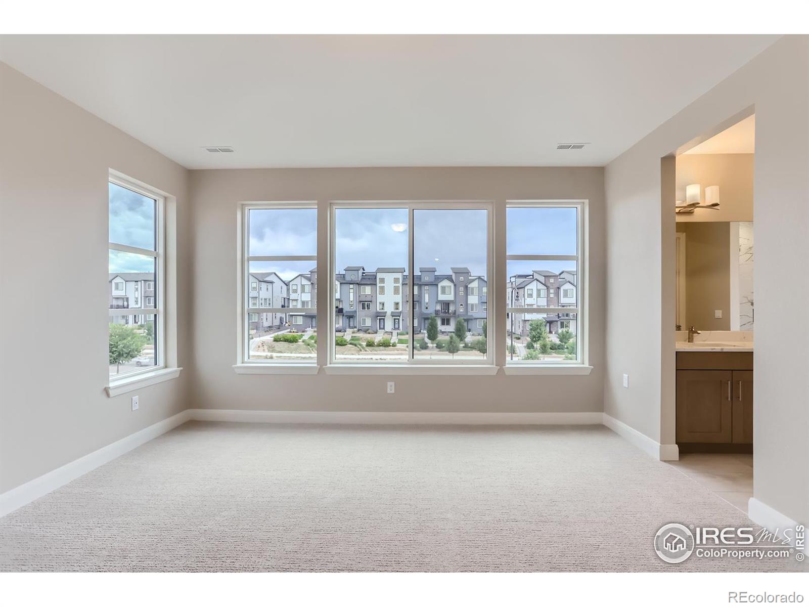 MLS Image #28 for 1765  peak loop,broomfield, Colorado