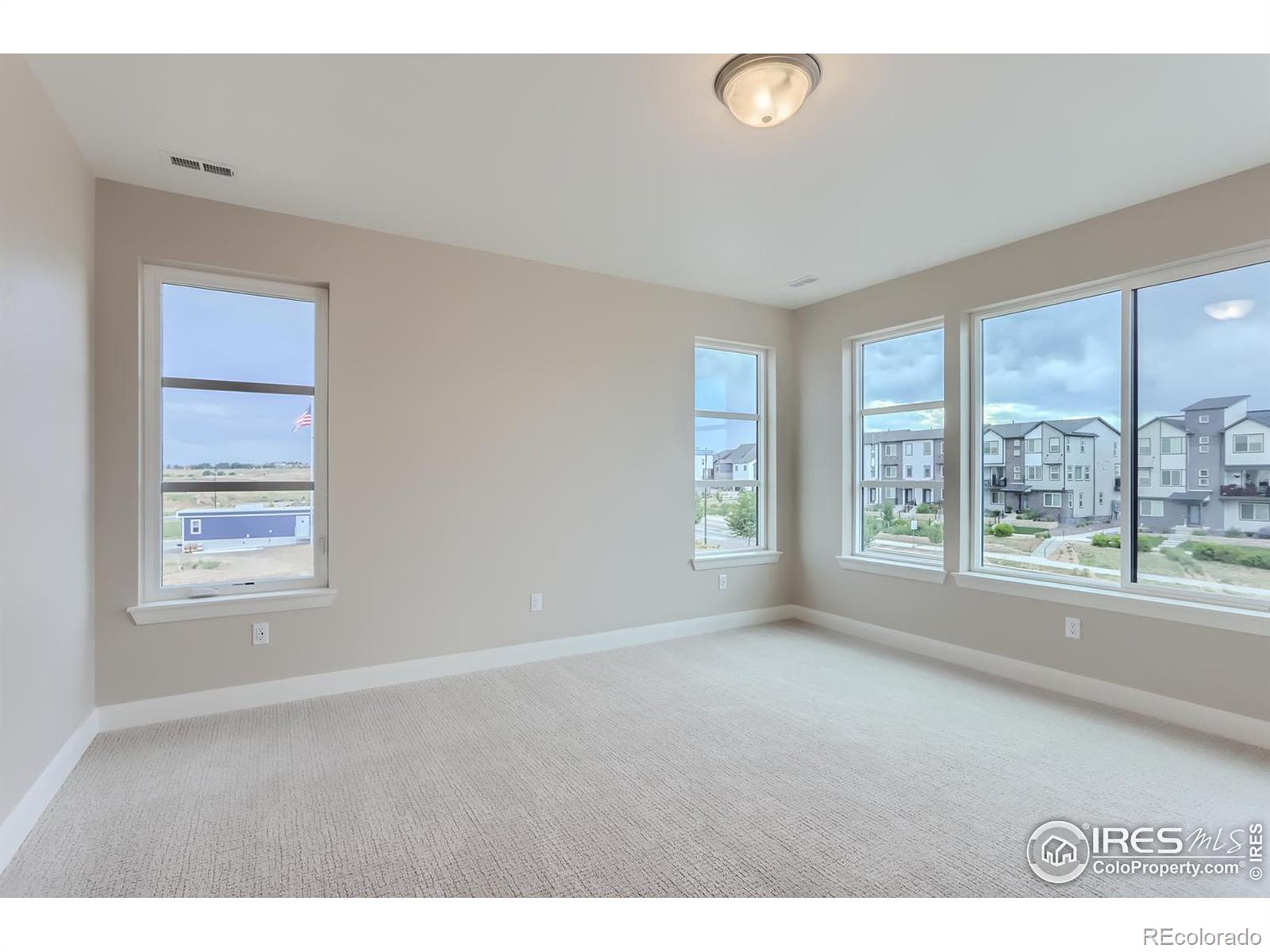MLS Image #32 for 1765  peak loop,broomfield, Colorado