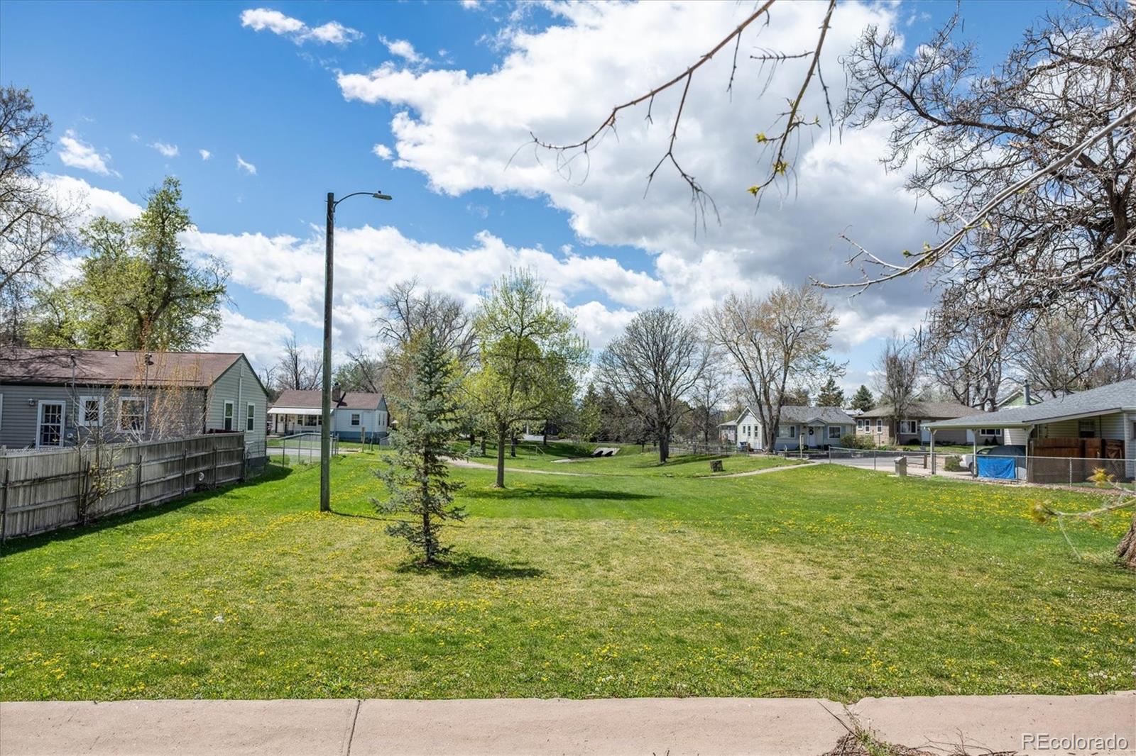 MLS Image #14 for 4565 s bannock street,englewood, Colorado