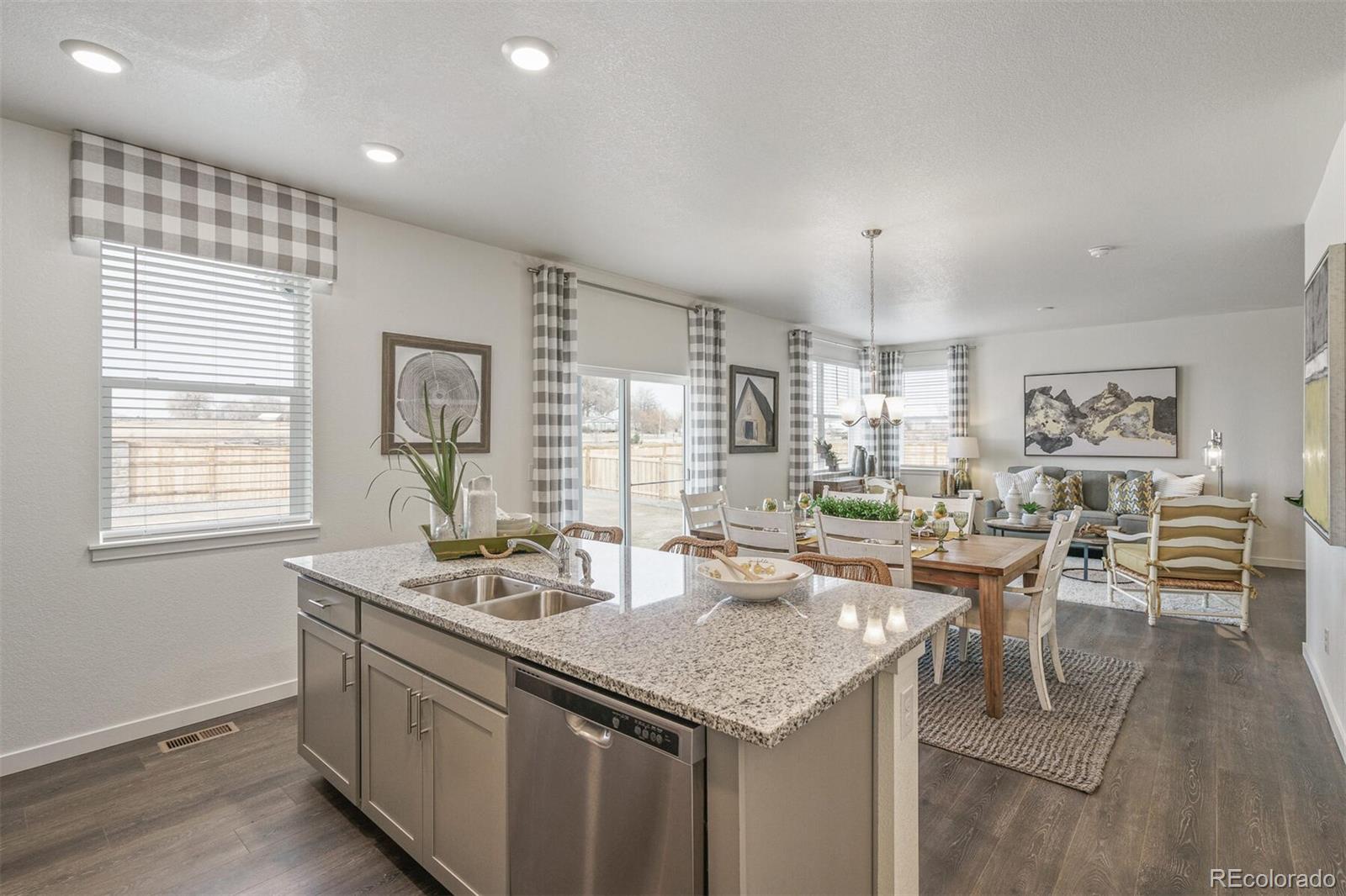 MLS Image #16 for 9958  danube court,commerce city, Colorado