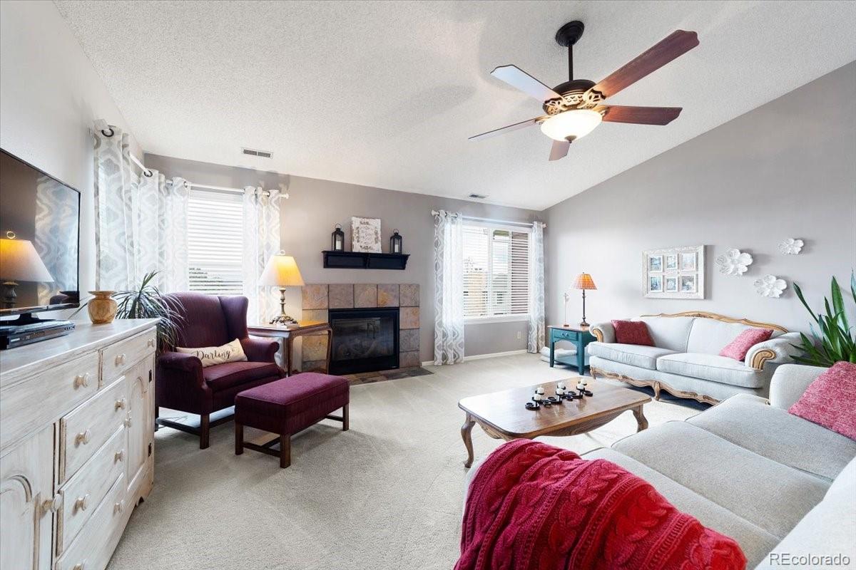 MLS Image #14 for 432 w rockrimmon boulevard,colorado springs, Colorado