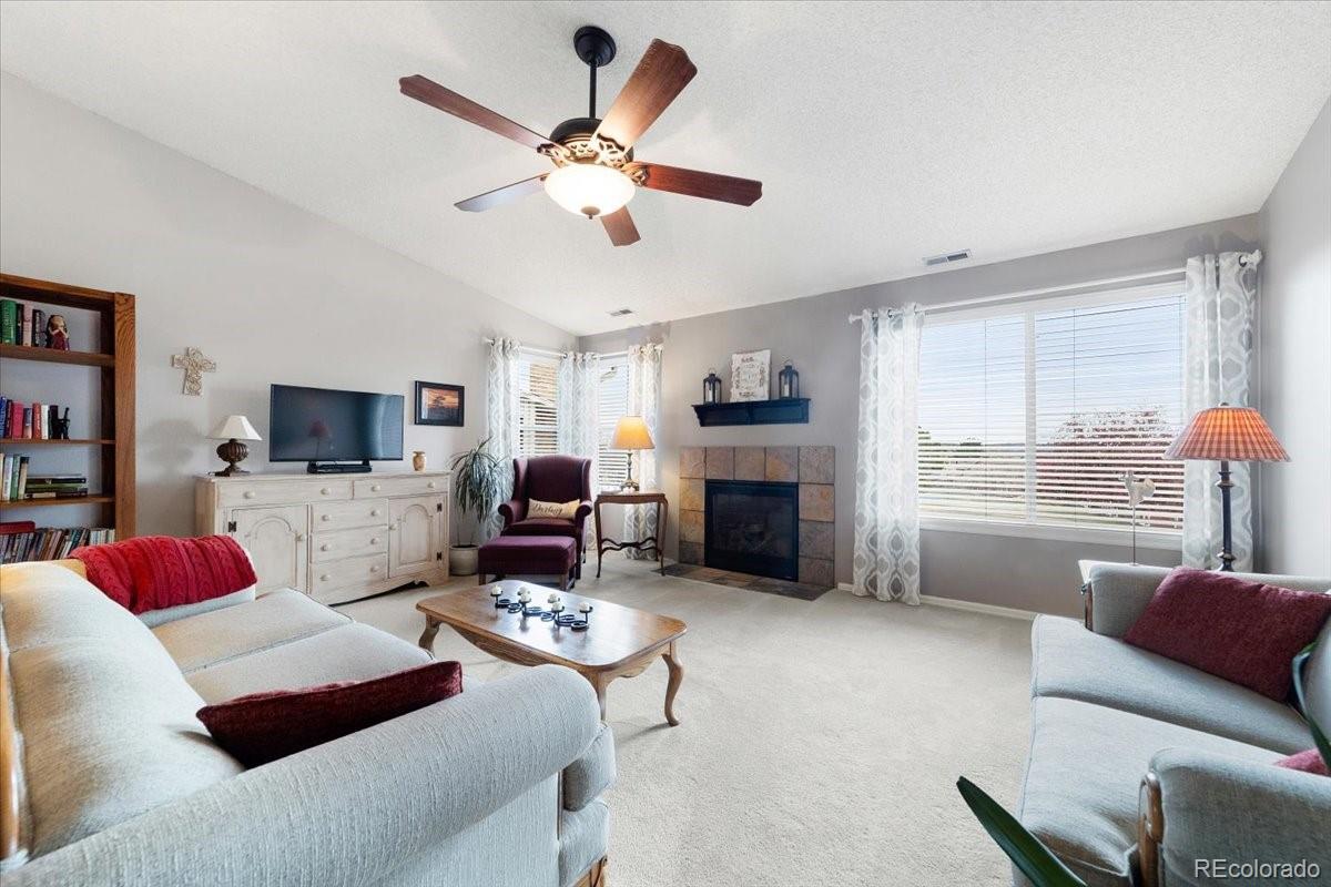 MLS Image #15 for 432 w rockrimmon boulevard,colorado springs, Colorado