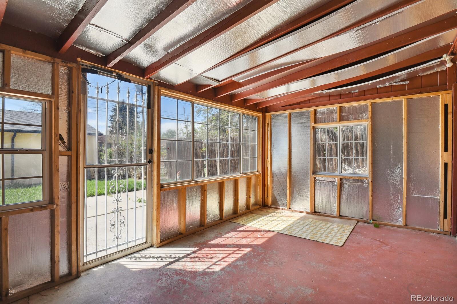 MLS Image #22 for 3033  leyden street,denver, Colorado