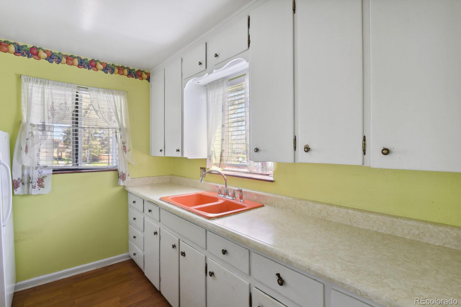 MLS Image #8 for 3033  leyden street,denver, Colorado