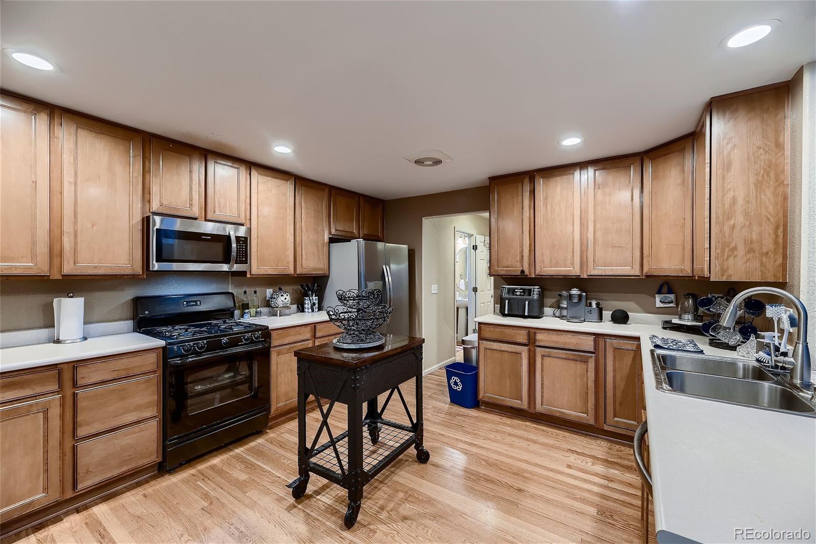 MLS Image #9 for 3030 s jebel way,aurora, Colorado