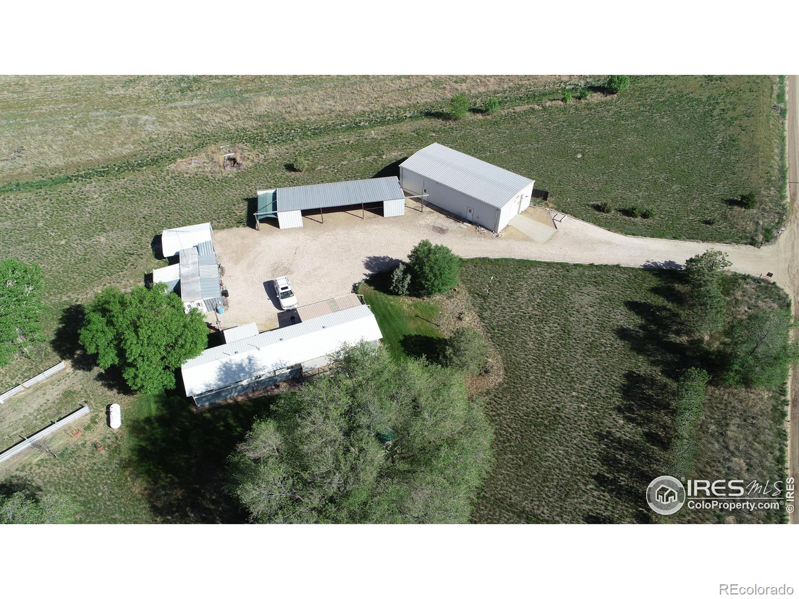 MLS Image #16 for 20555  county road 9 ,weldona, Colorado