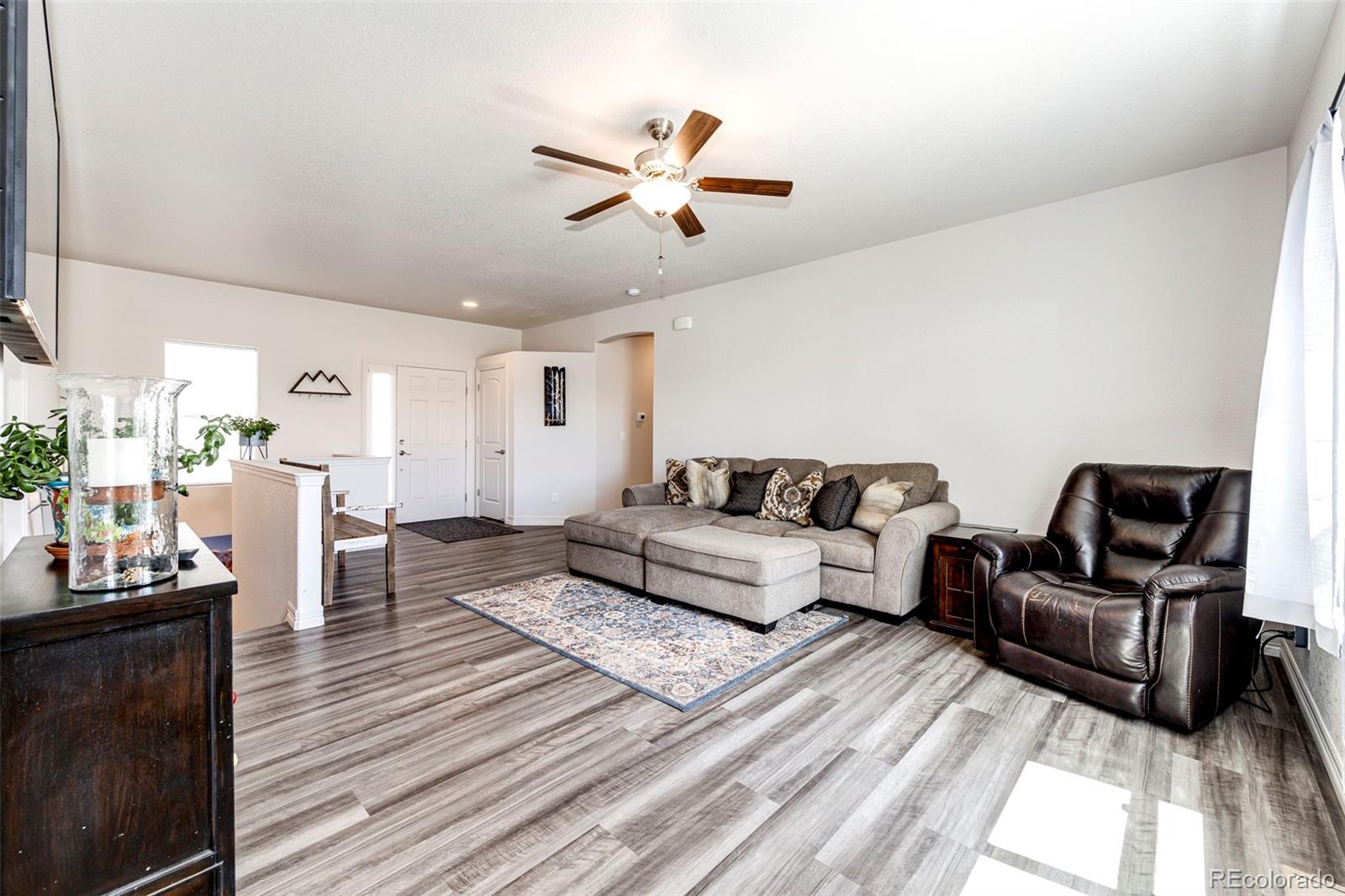 MLS Image #5 for 56398 e 22nd place,strasburg, Colorado