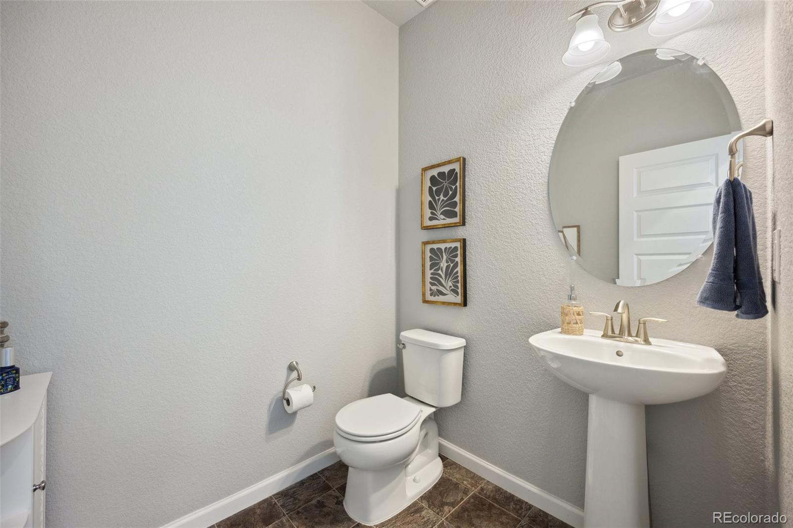 MLS Image #14 for 26879 e 1st place,aurora, Colorado