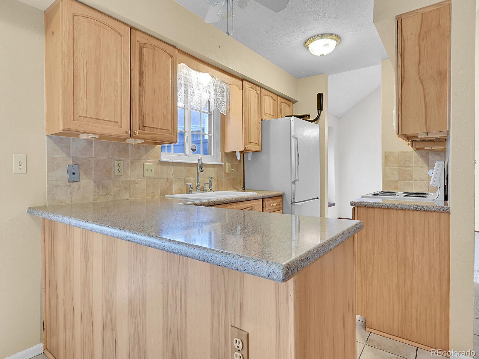 MLS Image #17 for 16 s evanston way,aurora, Colorado