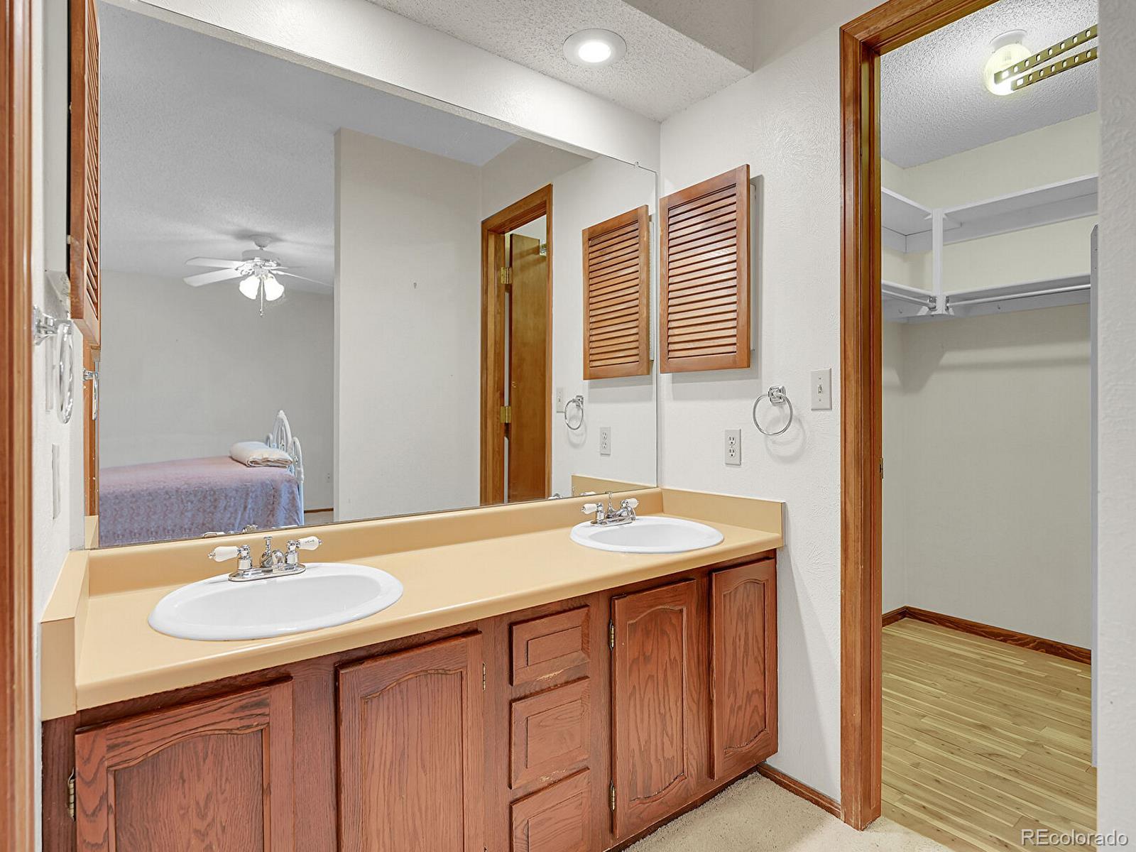 MLS Image #27 for 16 s evanston way,aurora, Colorado