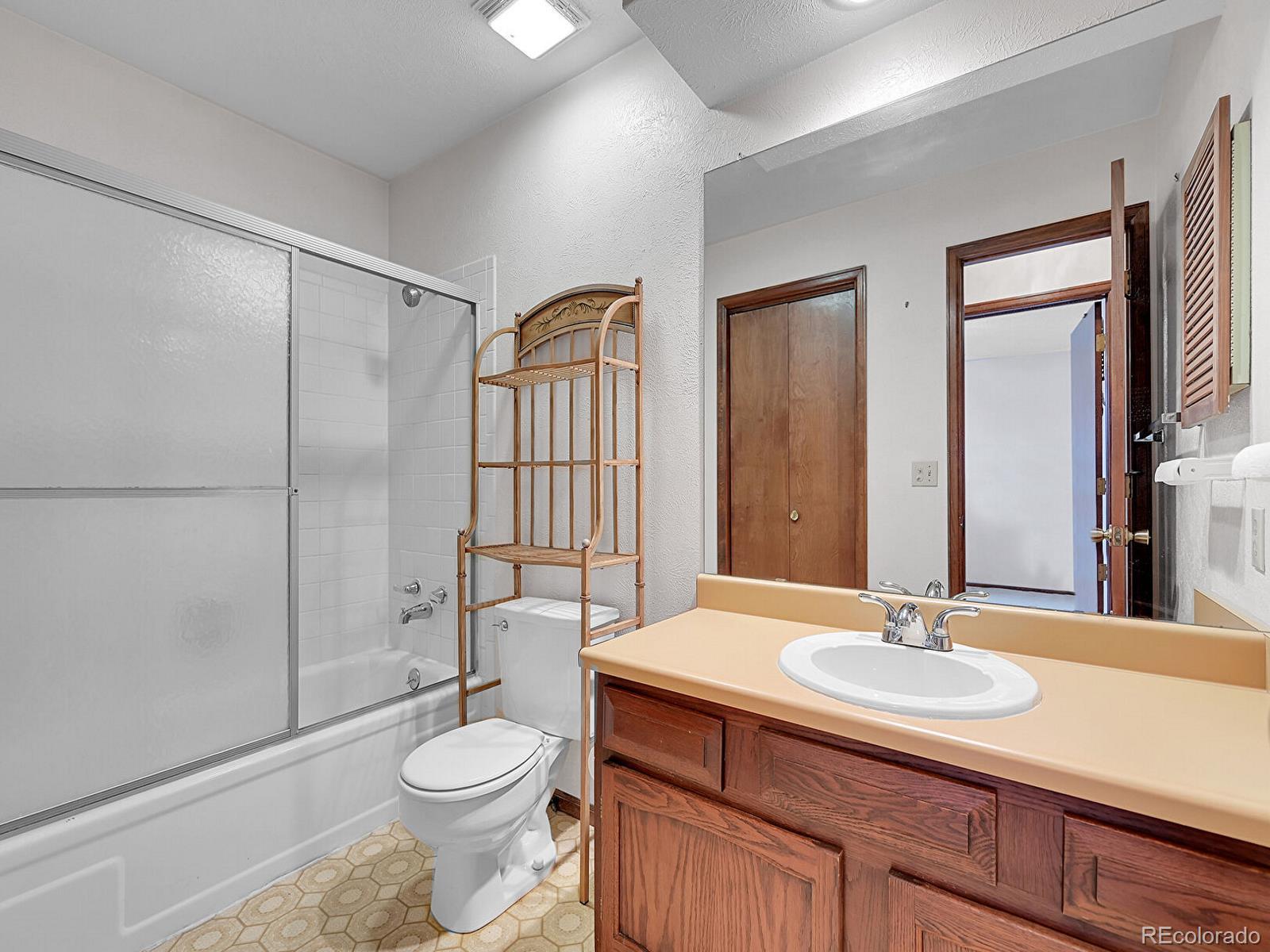 MLS Image #34 for 16 s evanston way,aurora, Colorado