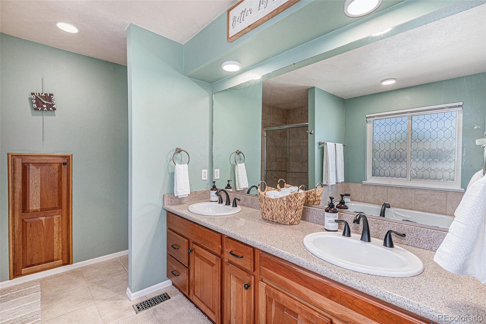 MLS Image #25 for 7939 s harrison circle,centennial, Colorado