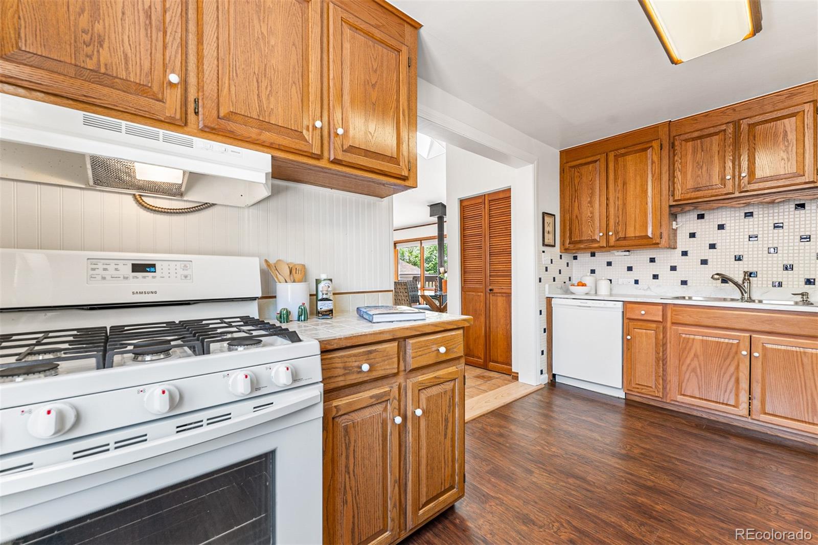 MLS Image #16 for 3150 s washington street,englewood, Colorado