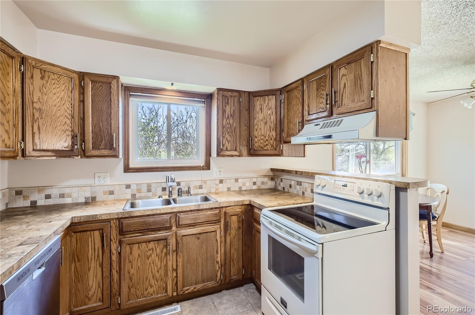 MLS Image #5 for 1942  cindy court,loveland, Colorado