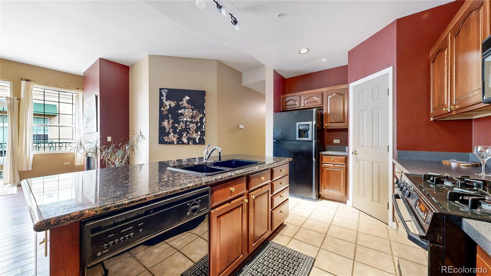 MLS Image #6 for 1200  cherokee street,denver, Colorado