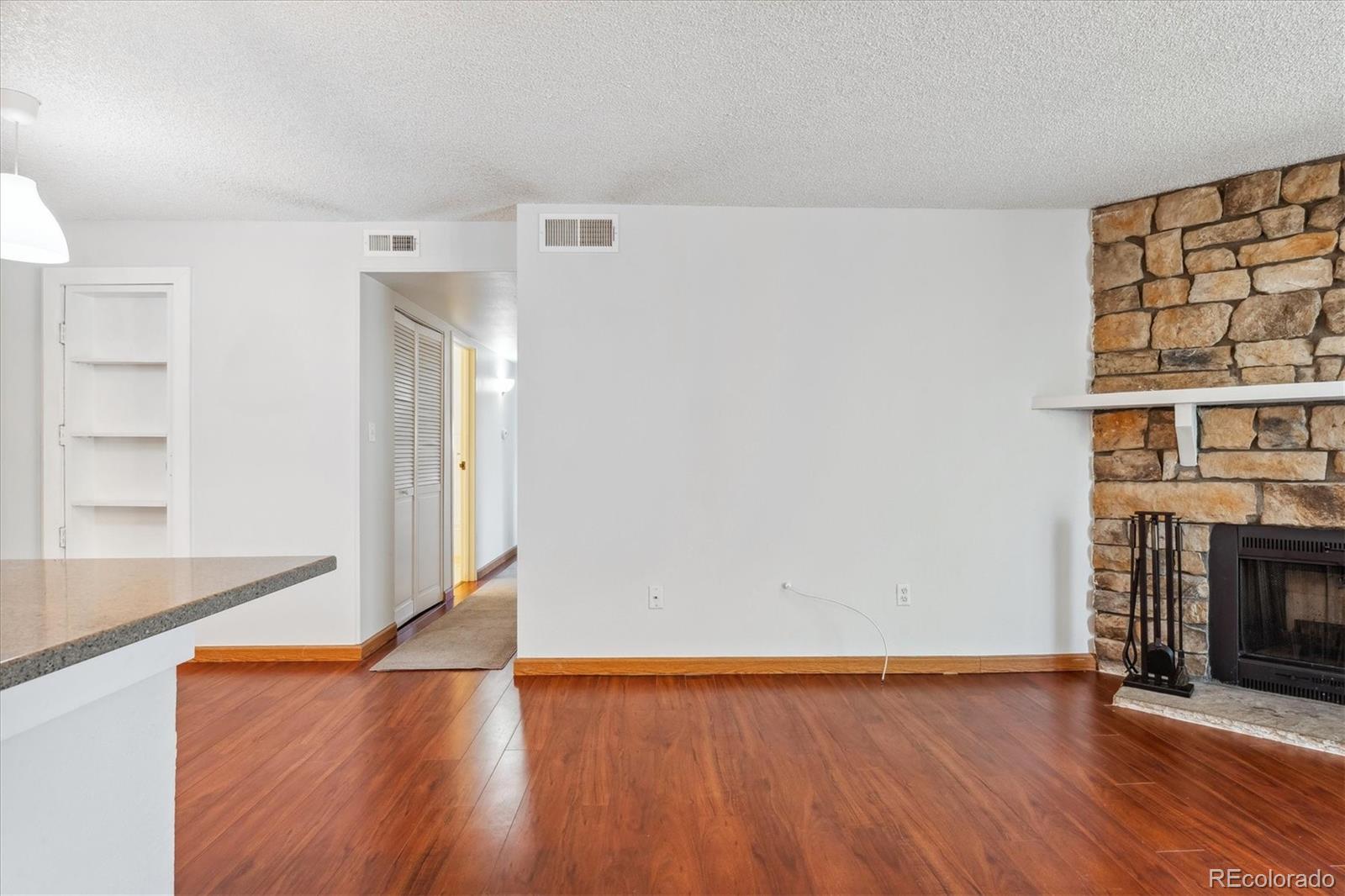 MLS Image #9 for 4400 s quebec street,denver, Colorado