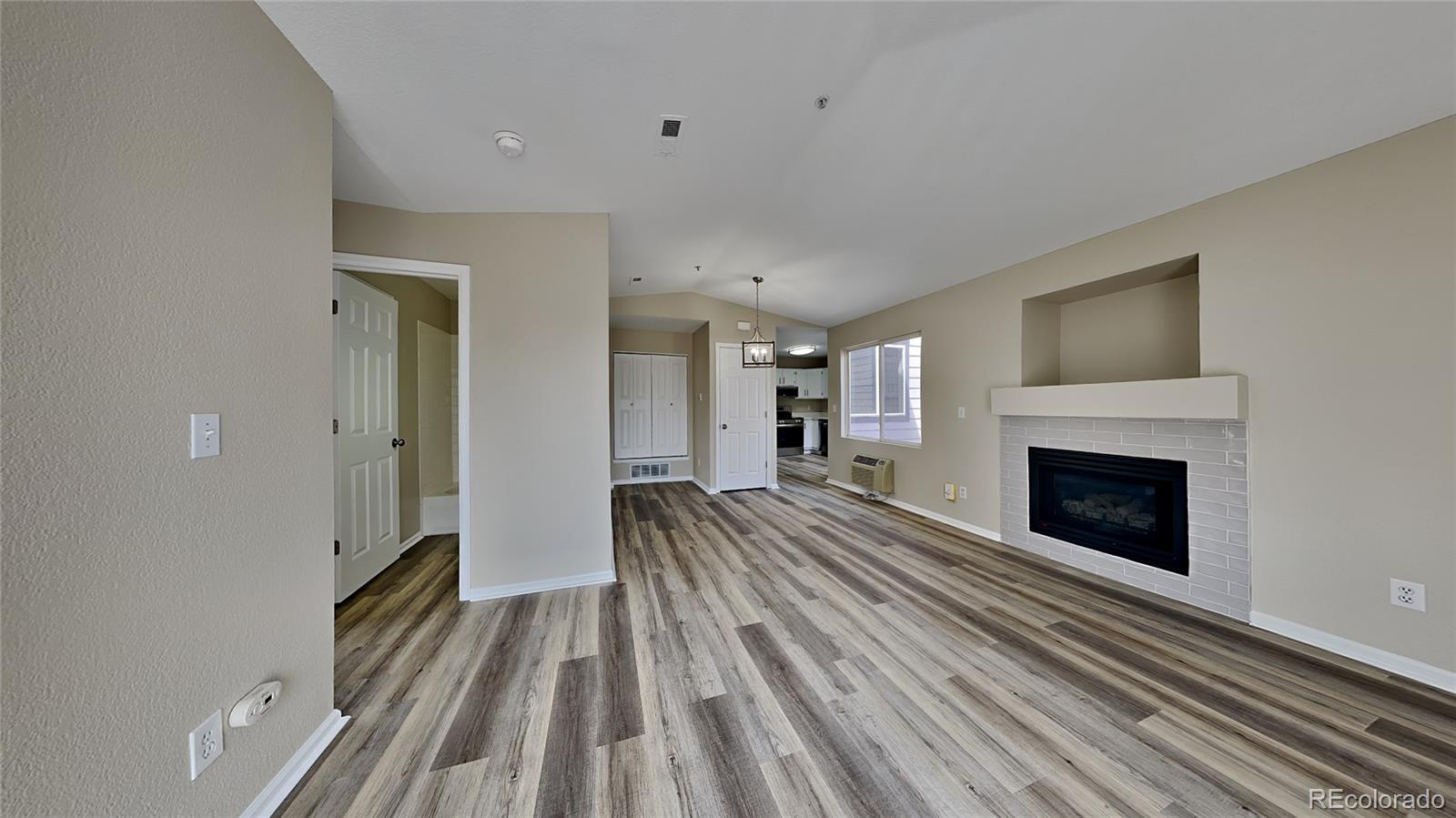 MLS Image #2 for 50  19th avenue,longmont, Colorado