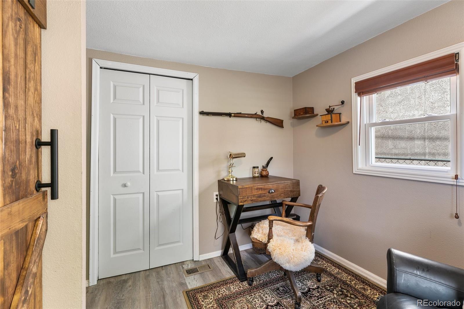 MLS Image #16 for 2420 e san rafael street,colorado springs, Colorado