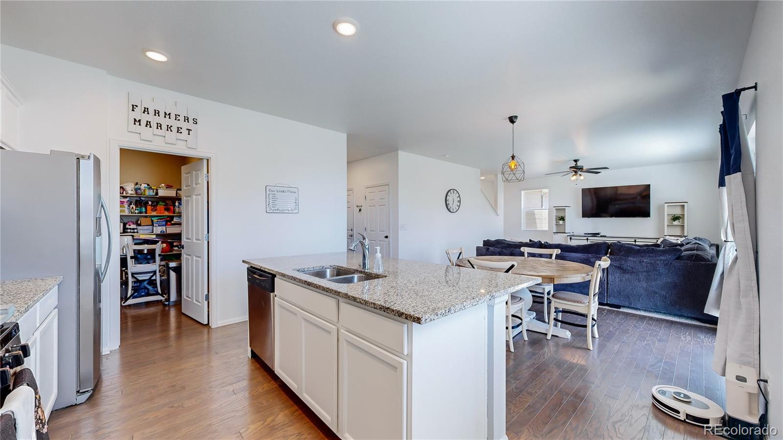 MLS Image #9 for 15520  quince circle,thornton, Colorado