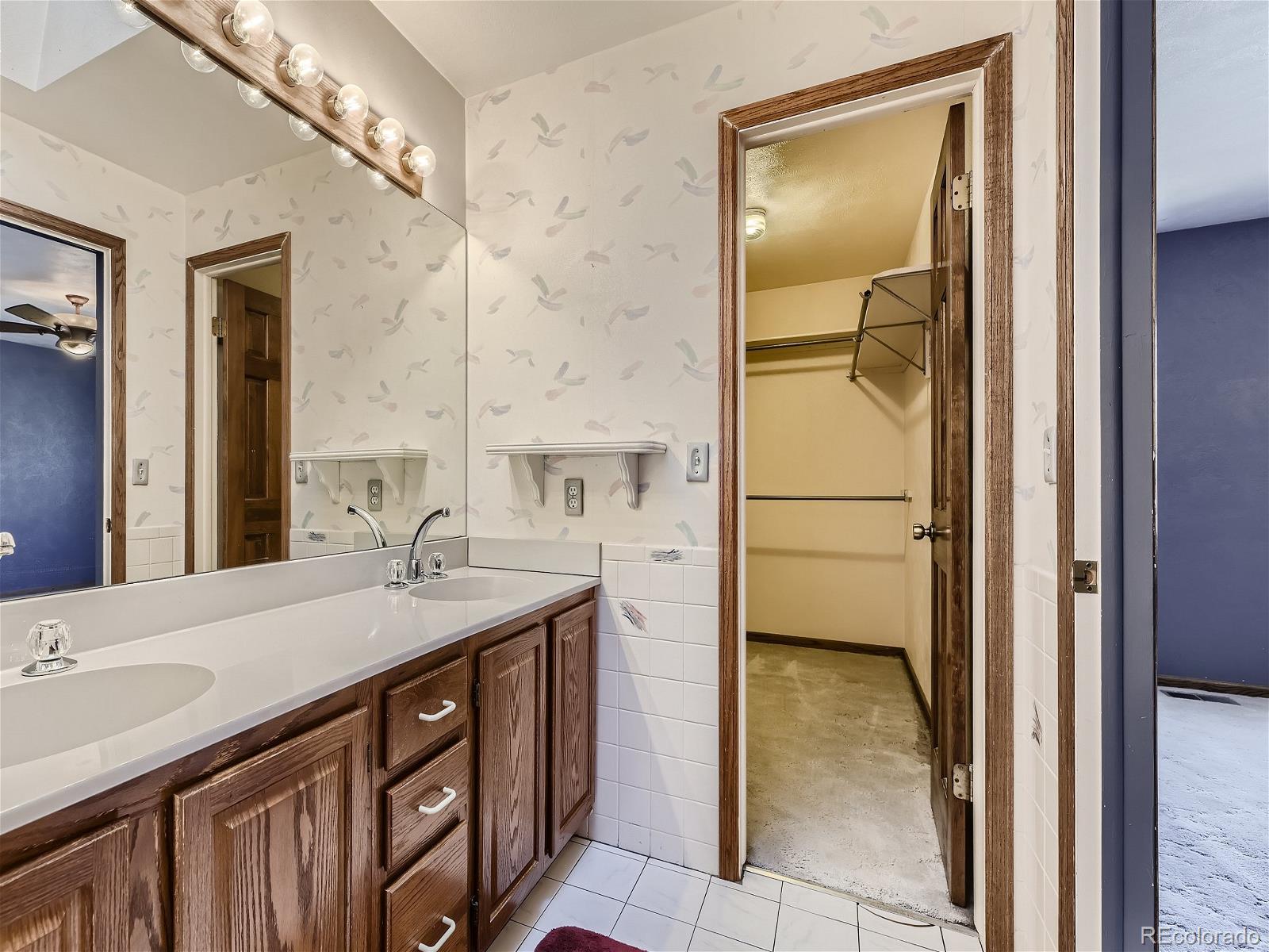 MLS Image #13 for 8886 w geddes place,littleton, Colorado