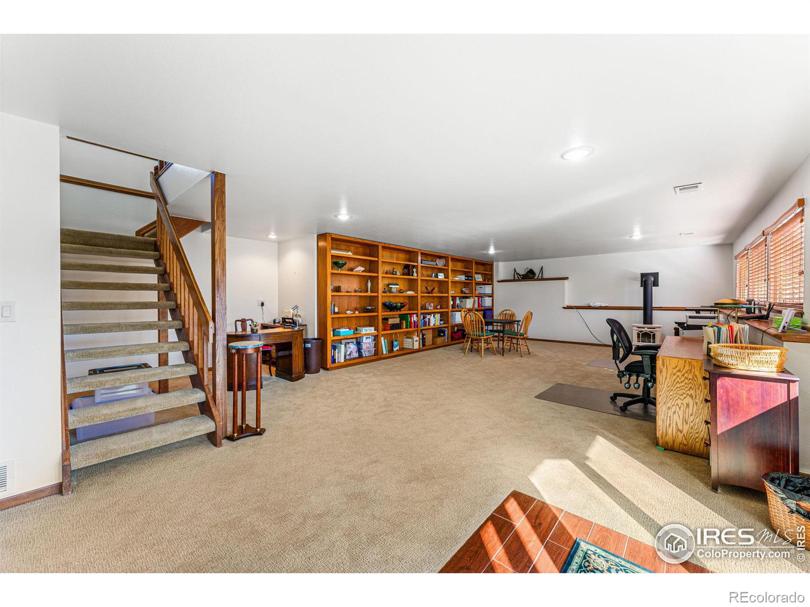 MLS Image #23 for 804  meadow run,golden, Colorado