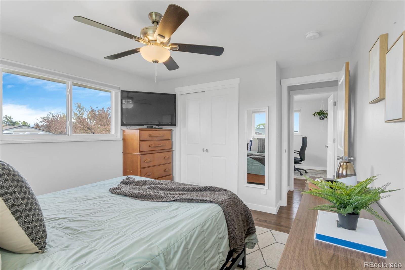 MLS Image #16 for 5481  raritan way,denver, Colorado