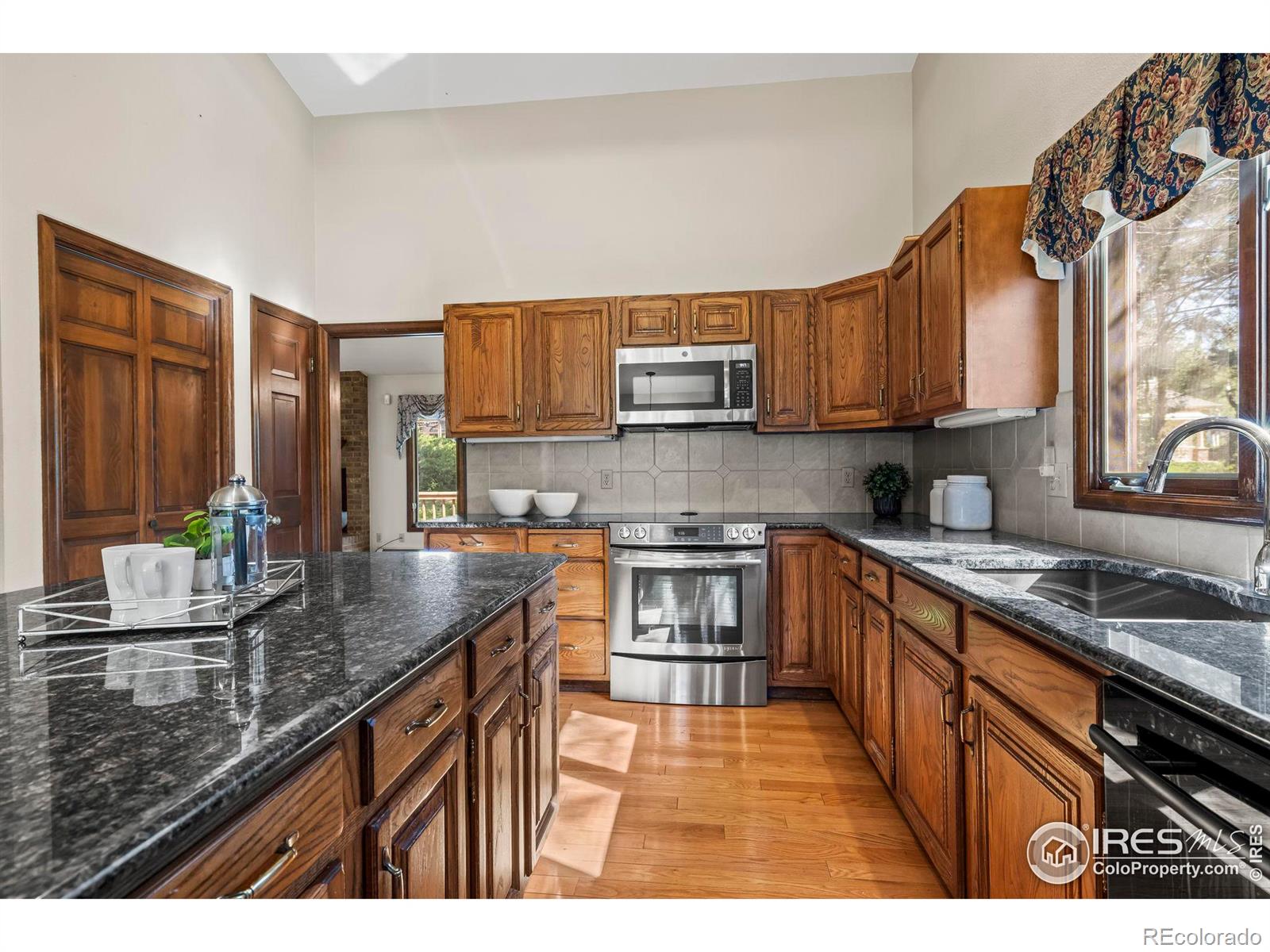 MLS Image #10 for 7175  four rivers road,boulder, Colorado