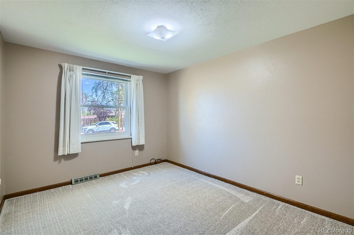 MLS Image #15 for 441 s uvalda circle,aurora, Colorado