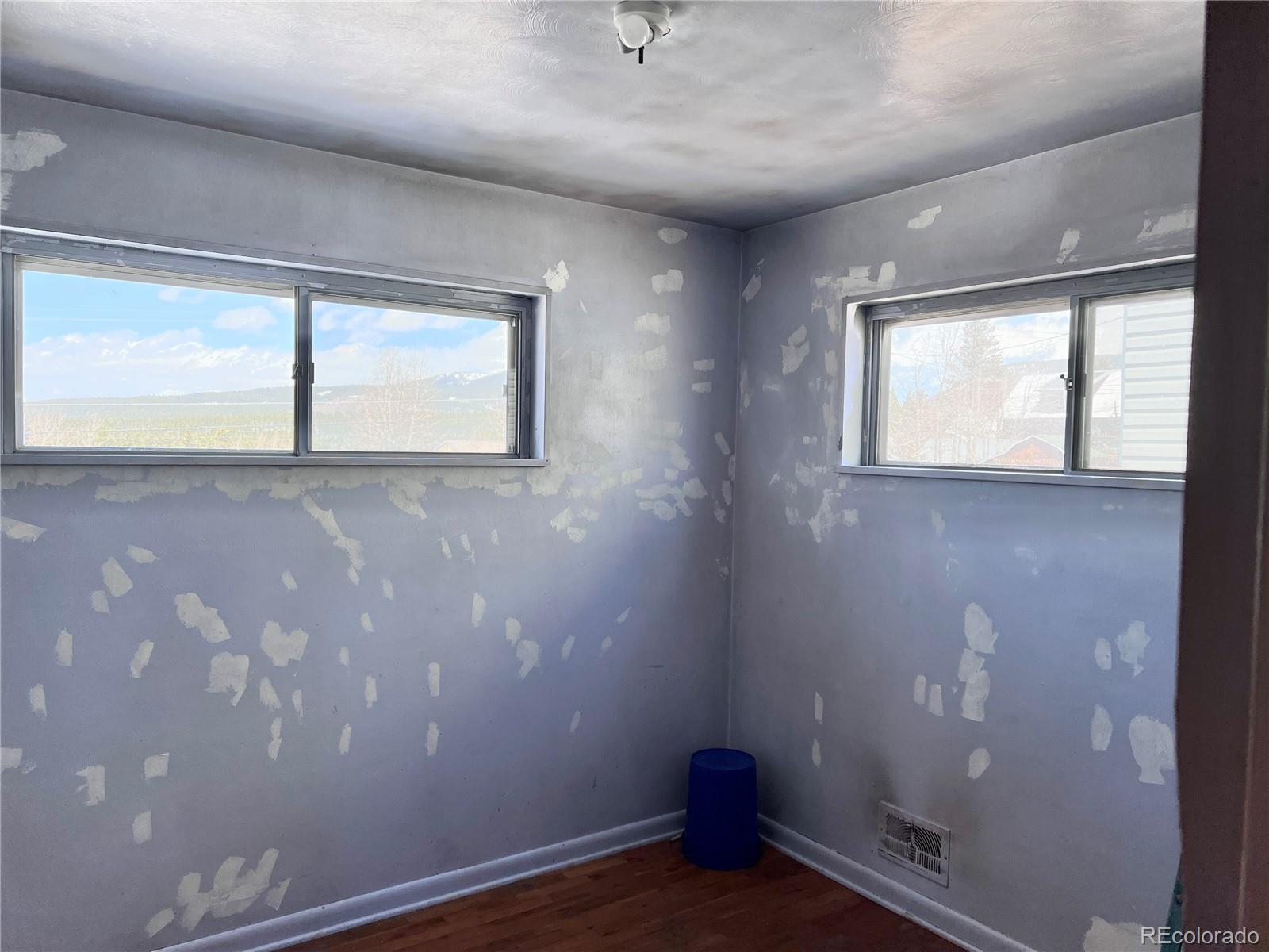 MLS Image #11 for 606 w 7th street,leadville, Colorado