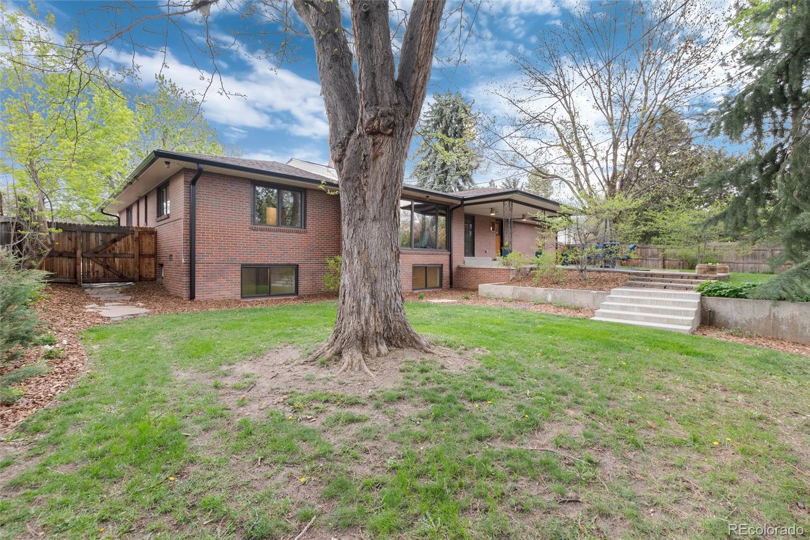 MLS Image #37 for 3055 s milwaukee circle,denver, Colorado