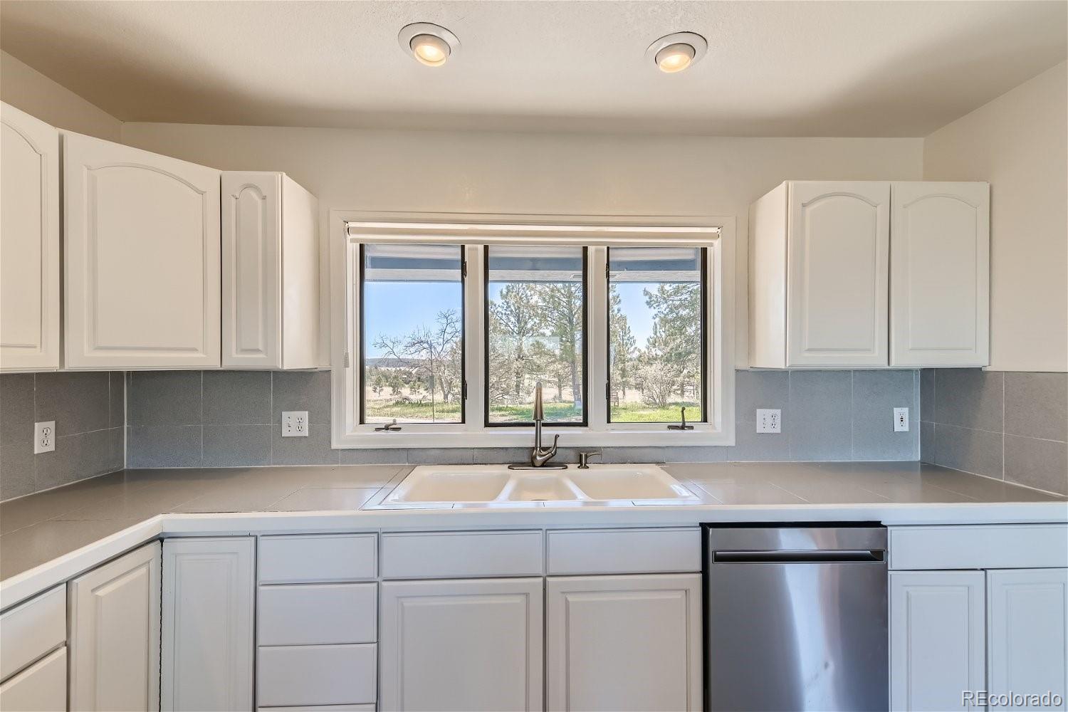 MLS Image #13 for 2800 e ridge road,elizabeth, Colorado