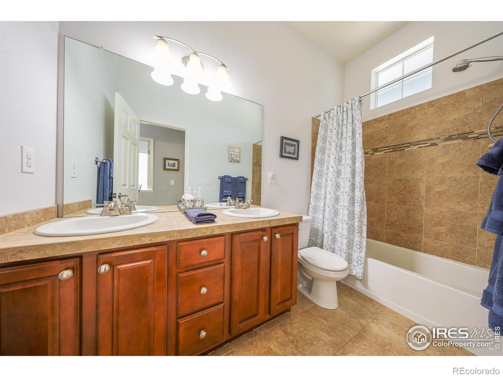 MLS Image #21 for 2719  aylesbury way,johnstown, Colorado