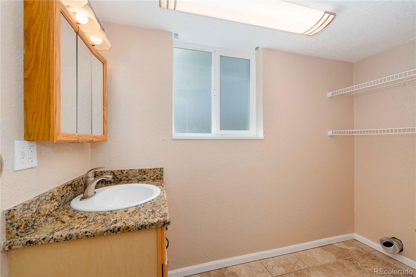 MLS Image #9 for 7510 e easter place,centennial, Colorado