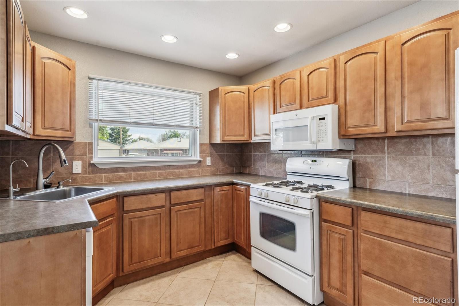 MLS Image #9 for 260  leonard lane,northglenn, Colorado