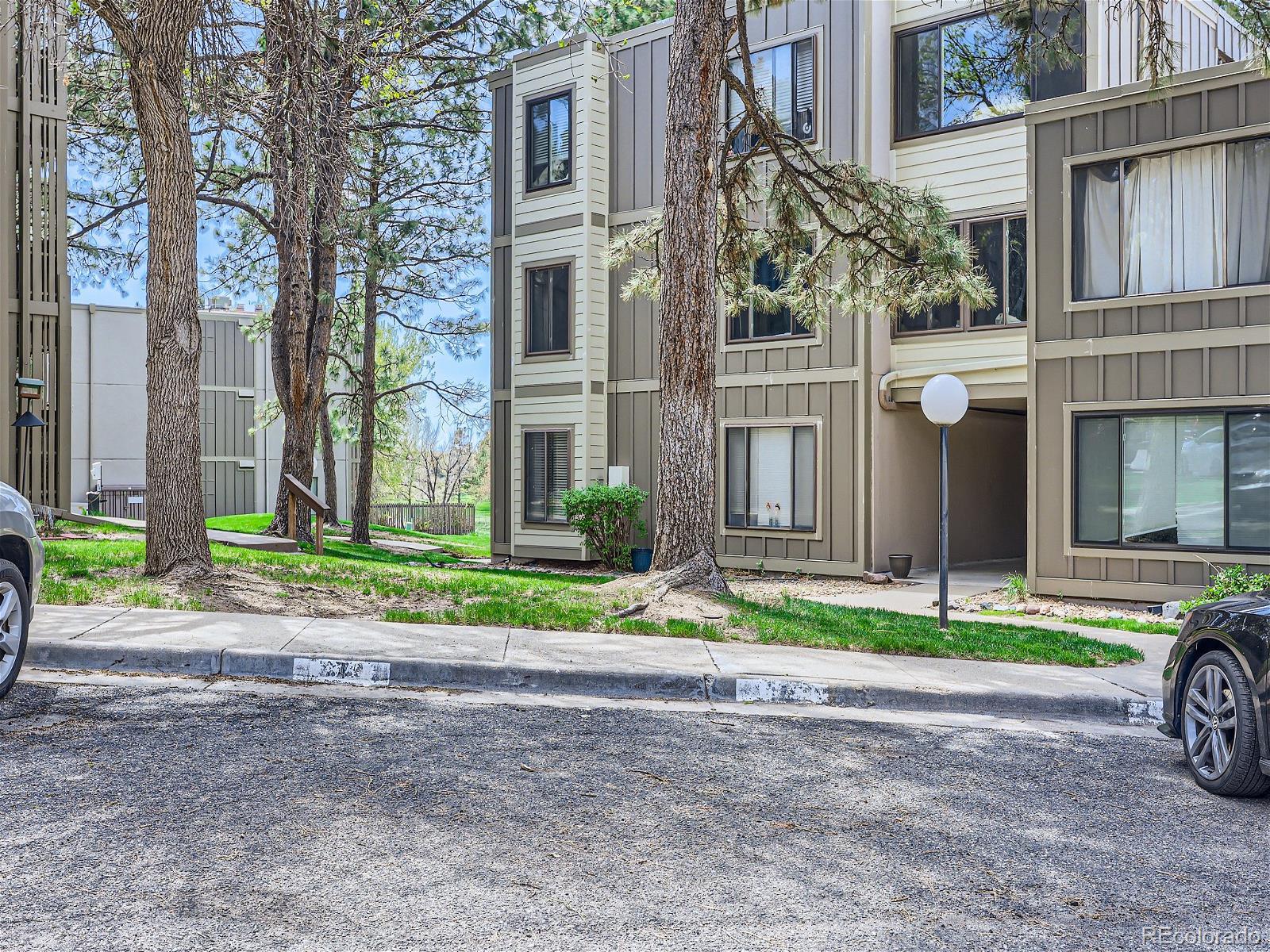 MLS Image #26 for 2525 s dayton way,denver, Colorado