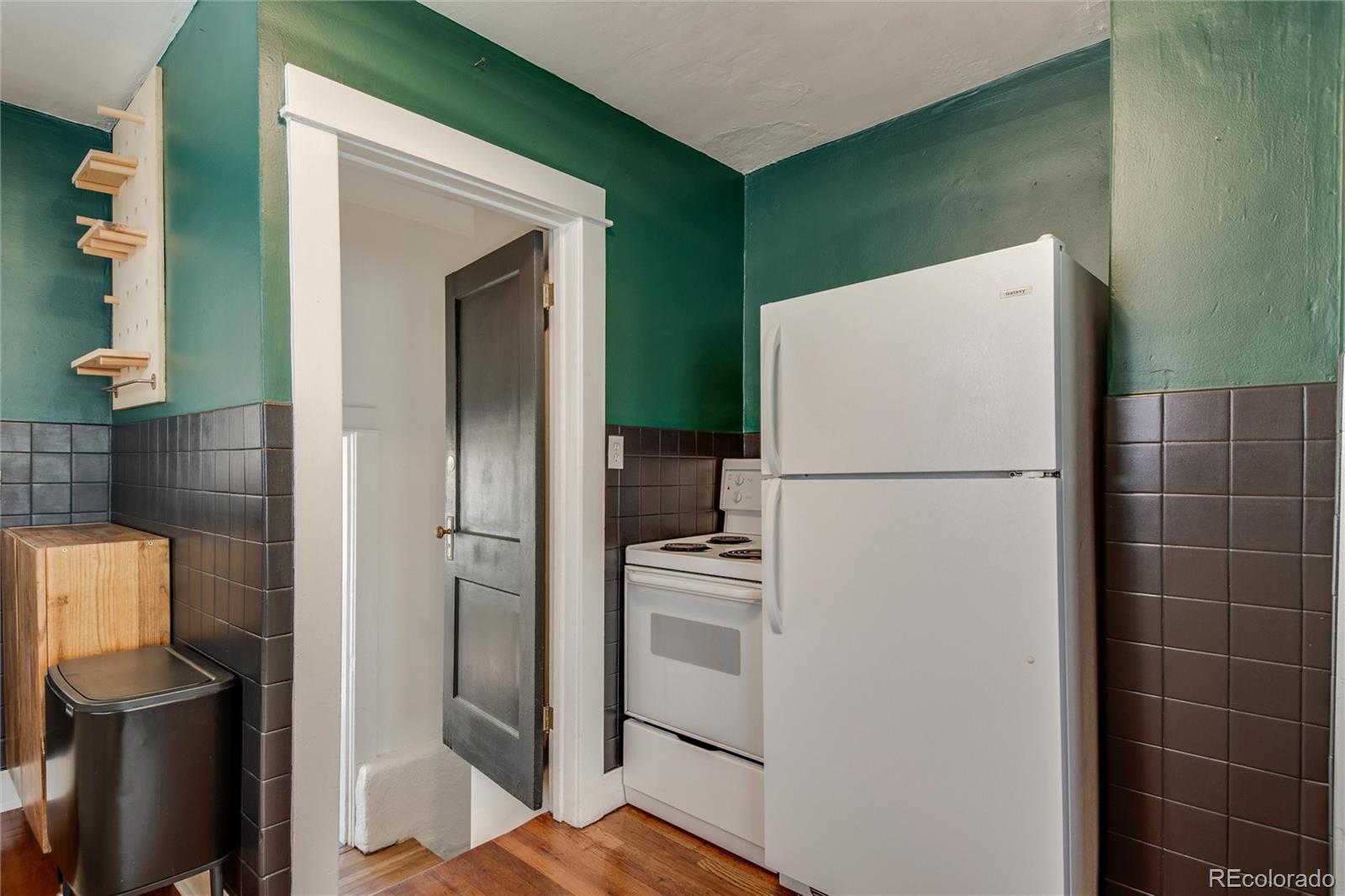 MLS Image #12 for 1315  ulster street,denver, Colorado