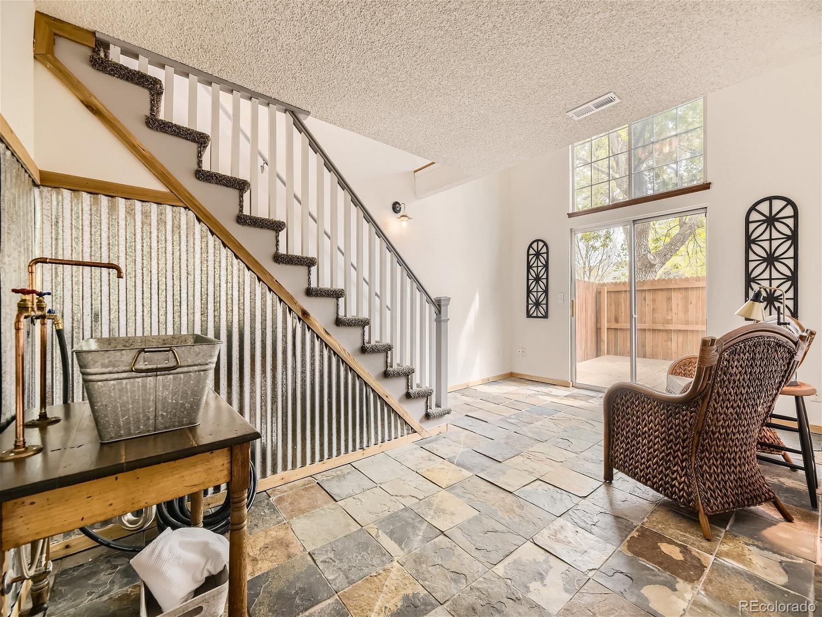 MLS Image #18 for 5444 w canyon trail,littleton, Colorado