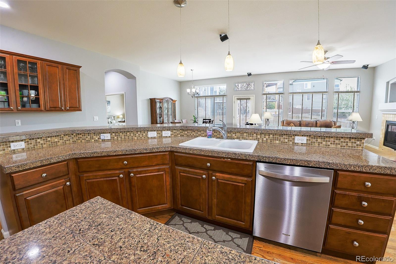 MLS Image #16 for 2719  aylesbury way,johnstown, Colorado