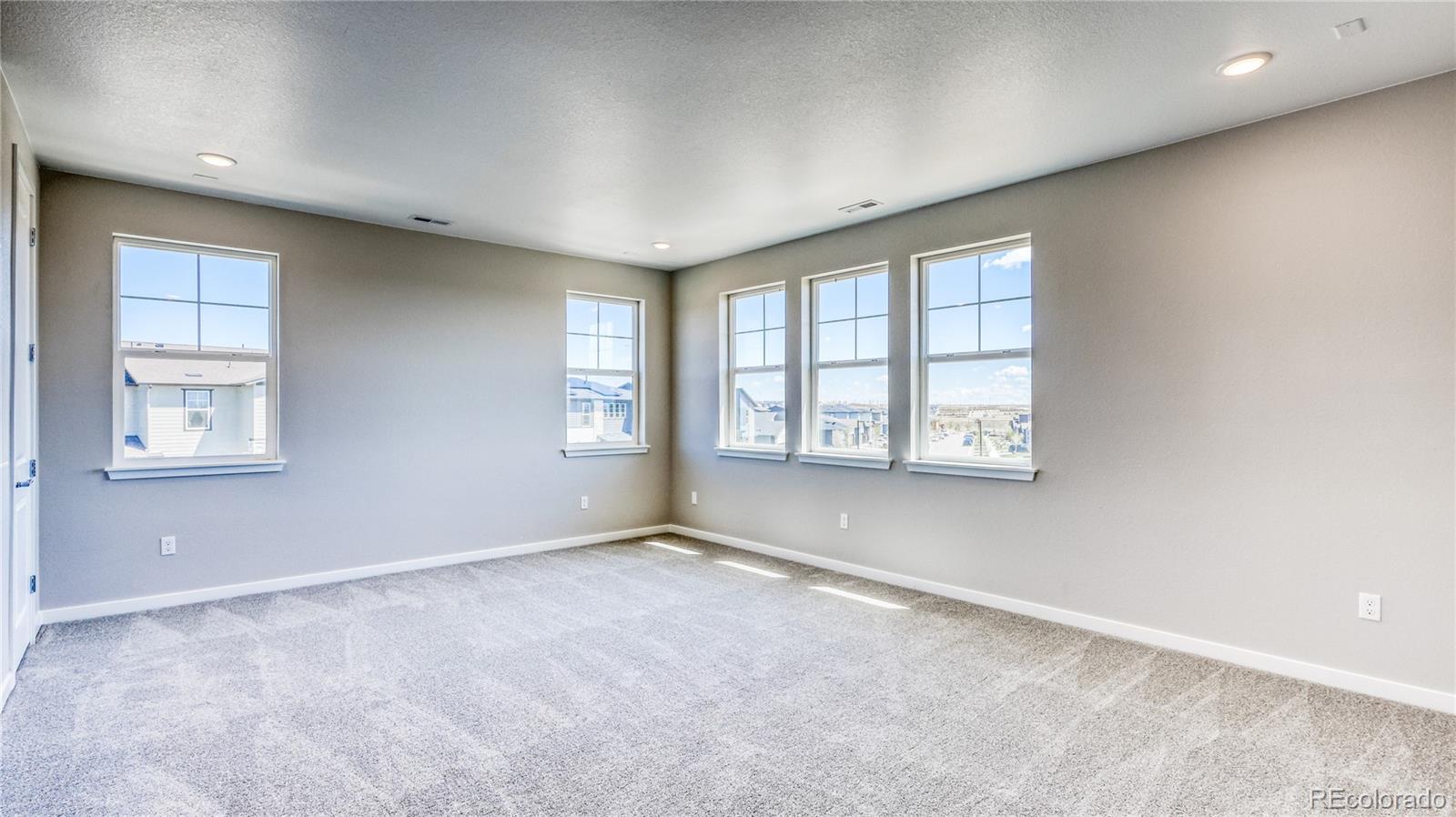 MLS Image #16 for 23690 e 39th place,aurora, Colorado