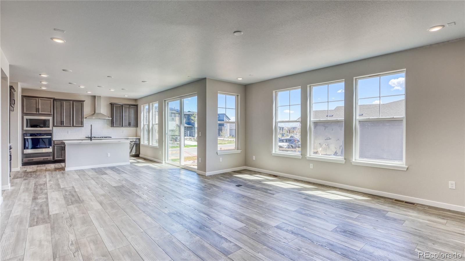 MLS Image #8 for 23690 e 39th place,aurora, Colorado