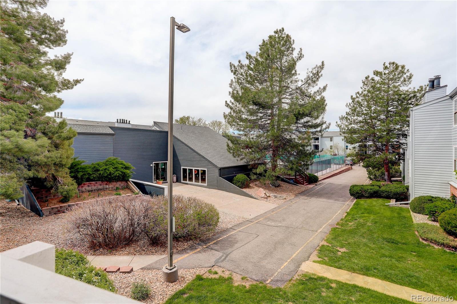 MLS Image #16 for 3141 s tamarac drive,denver, Colorado