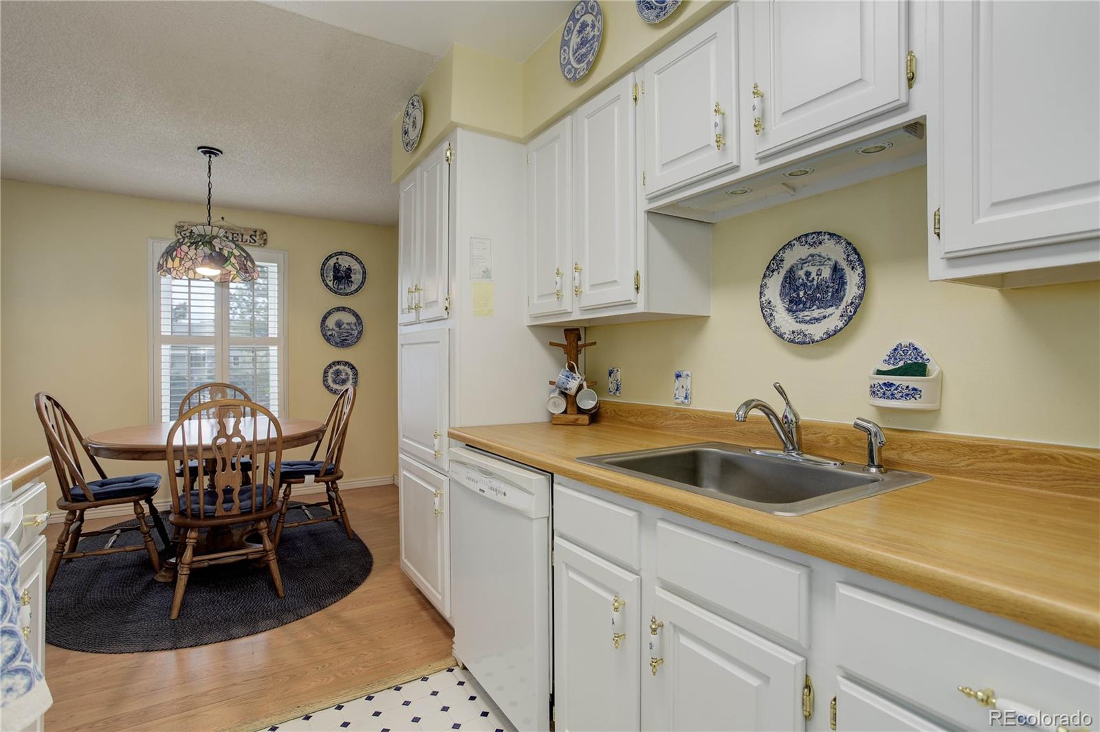 MLS Image #22 for 3141 s tamarac drive,denver, Colorado