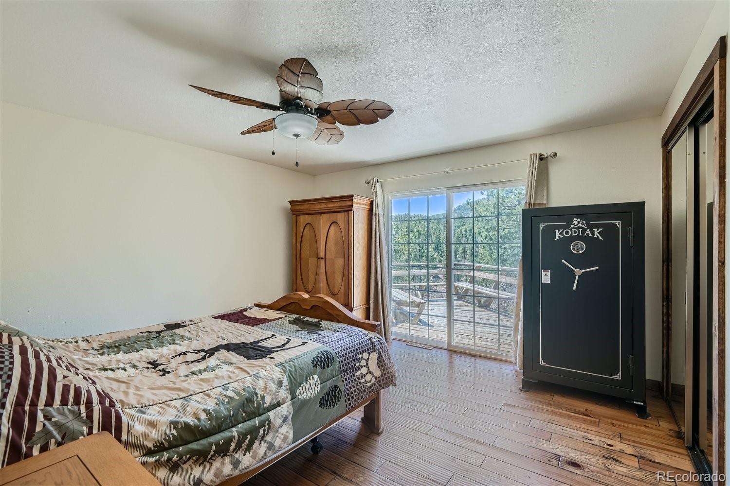 MLS Image #11 for 11647  crescent park drive,golden, Colorado