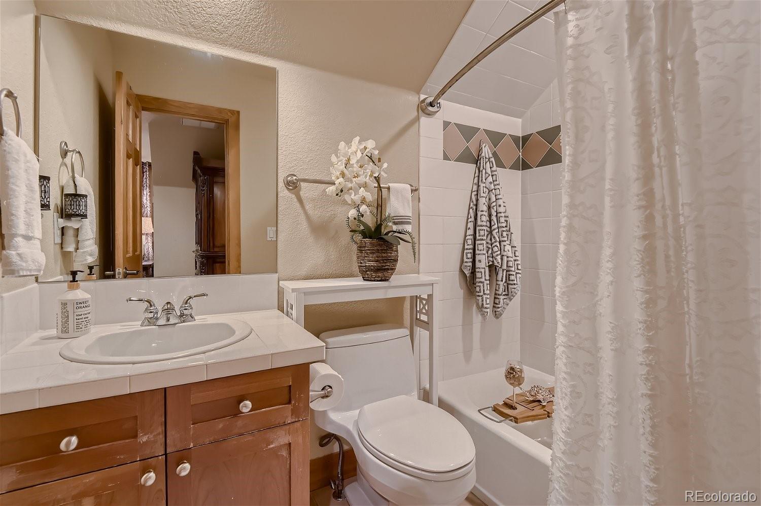 MLS Image #16 for 25096 e plymouth circle,aurora, Colorado