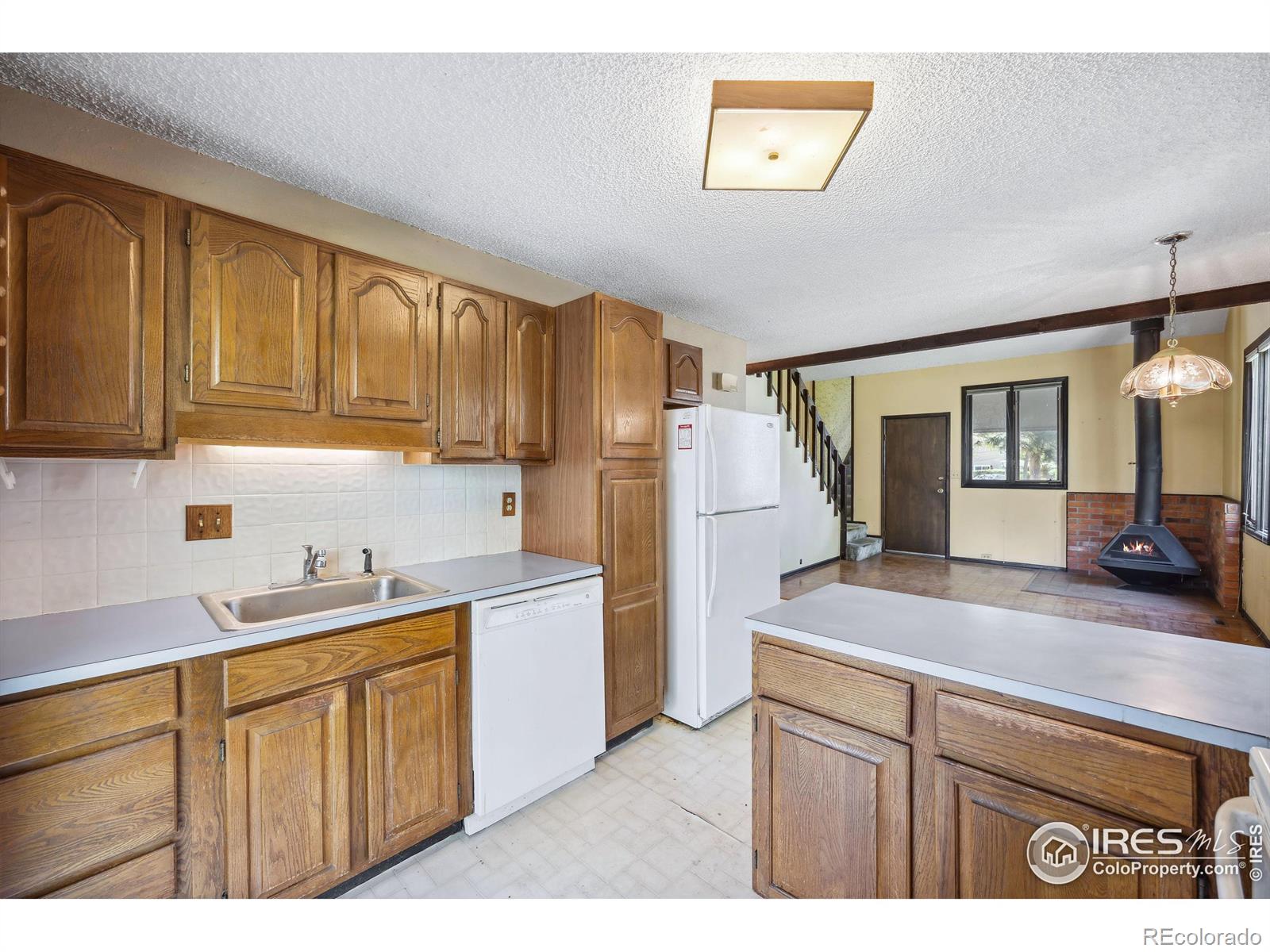 MLS Image #14 for 816  rees court,longmont, Colorado