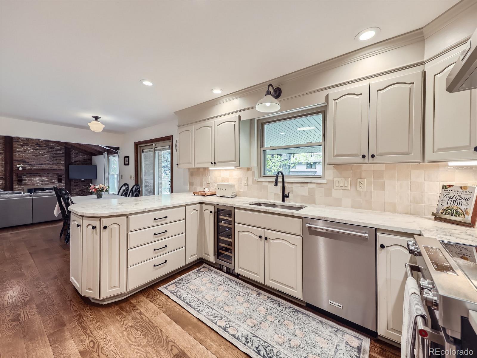 MLS Image #13 for 3953 s olive street,denver, Colorado