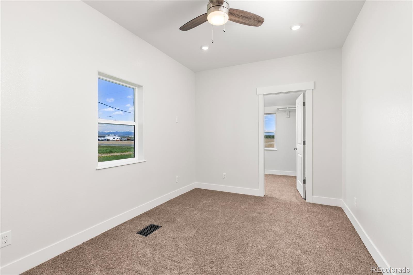 MLS Image #11 for 606  county road 20 1/2 ,longmont, Colorado