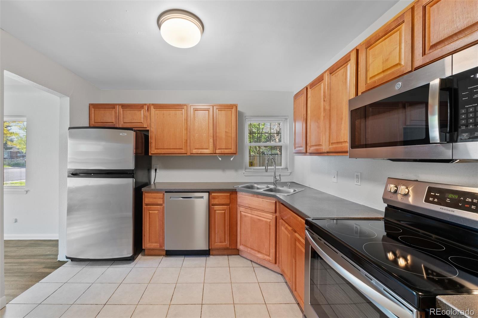 MLS Image #10 for 833  havana street,aurora, Colorado