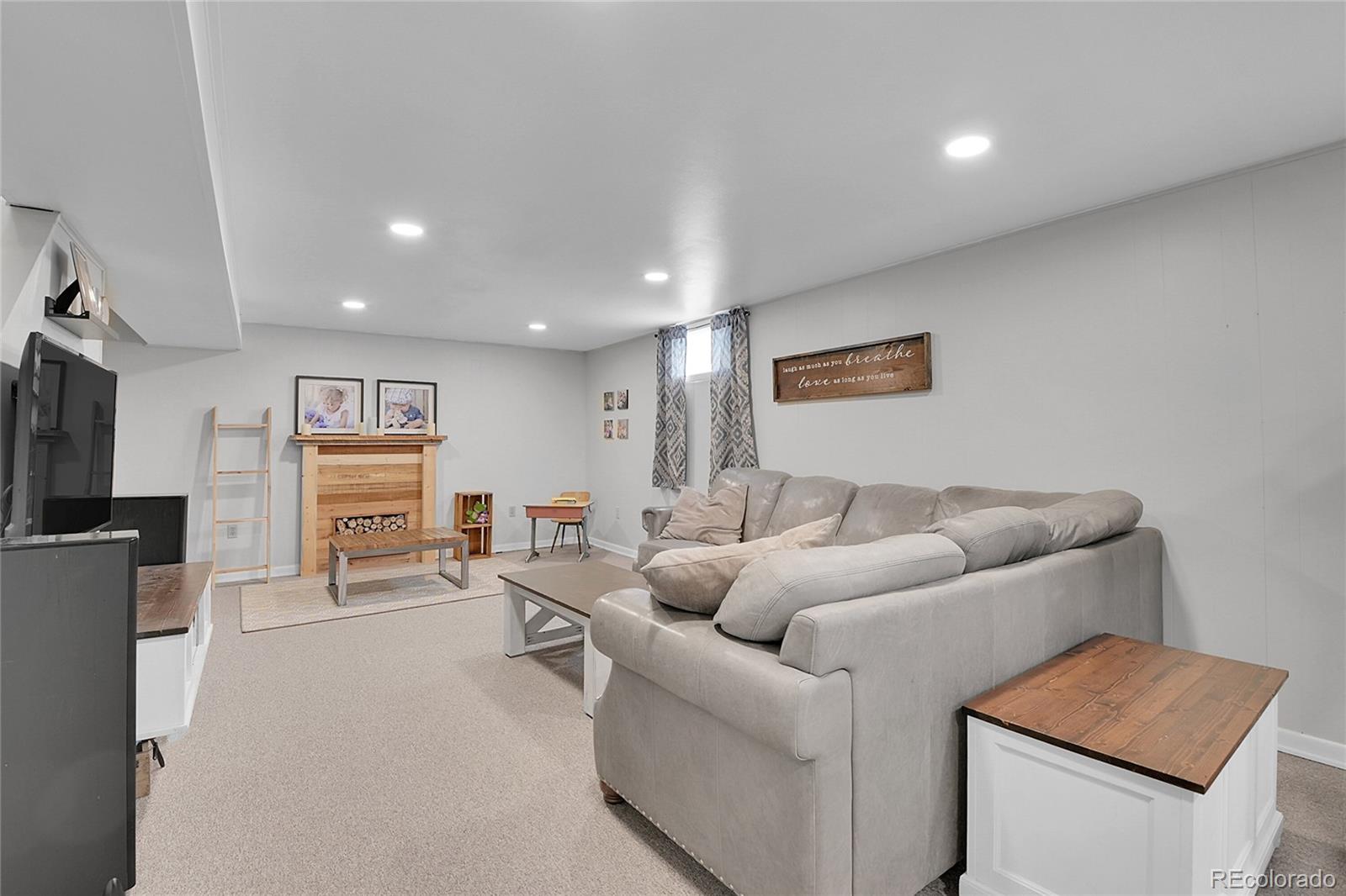 MLS Image #26 for 553  lima street,aurora, Colorado